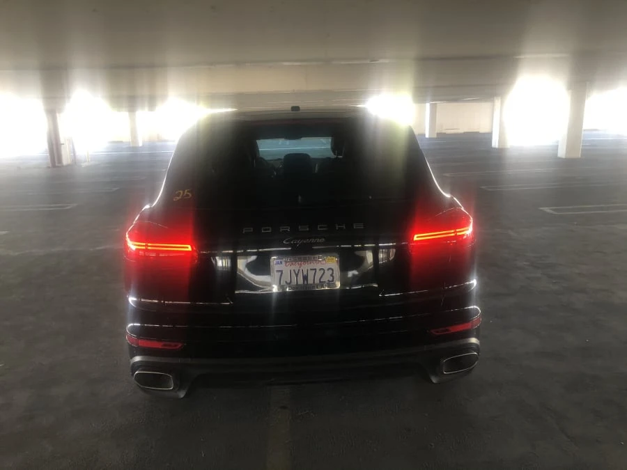 2015 Porsche 958 Cayenne - Image 4 of 11
