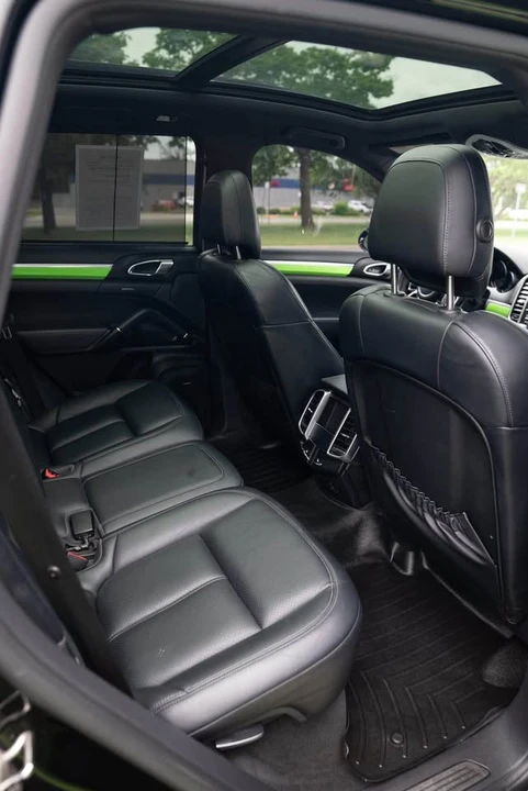 2015 Porsche 958 Cayenne - Image 15 of 17