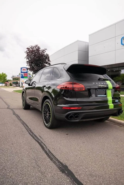 2015 Porsche 958 Cayenne - Image 2 of 17