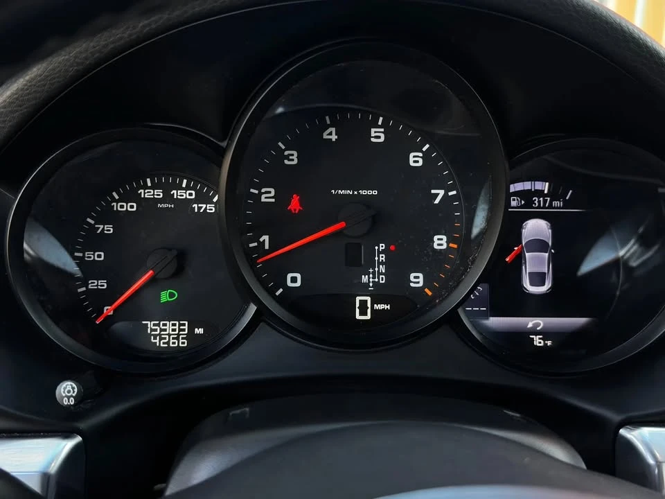 2015 Porsche 981 Cayman - Image 12 of 17