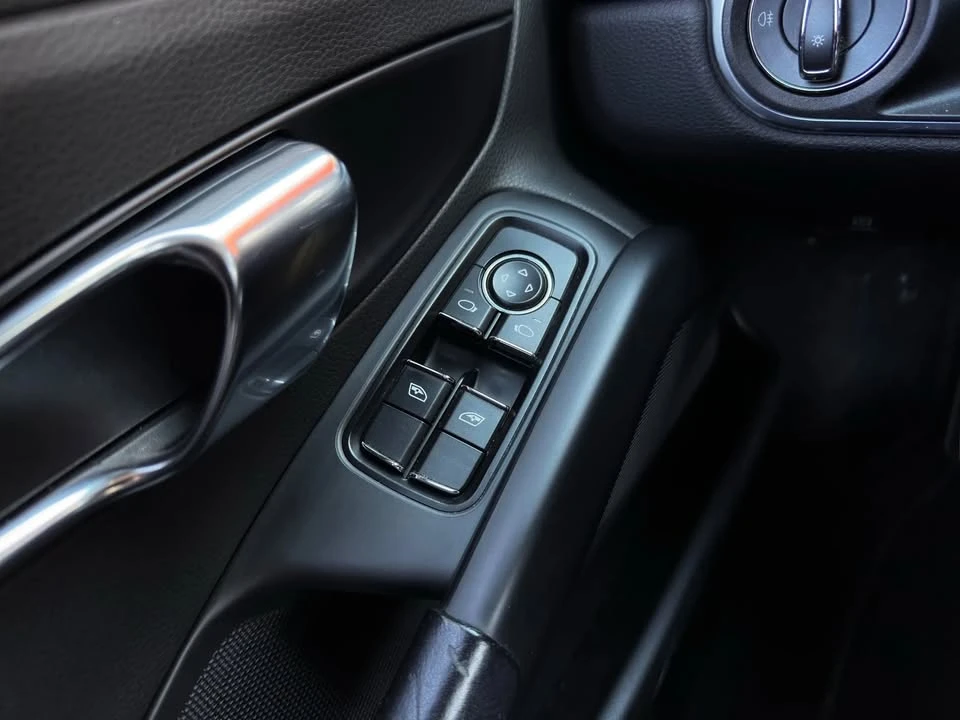 2015 Porsche 981 Cayman - Image 16 of 17