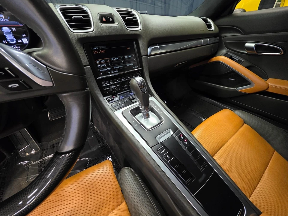 2015 Porsche - Image 27 of 31