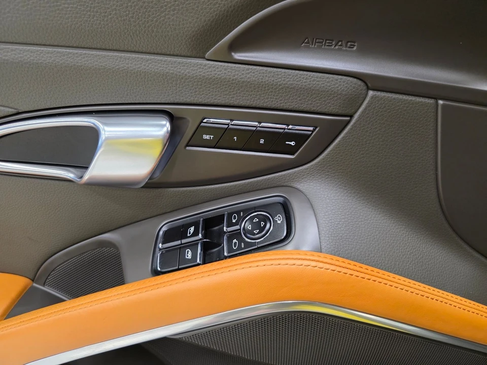 2015 Porsche 981 Cayman - Image 17 of 21