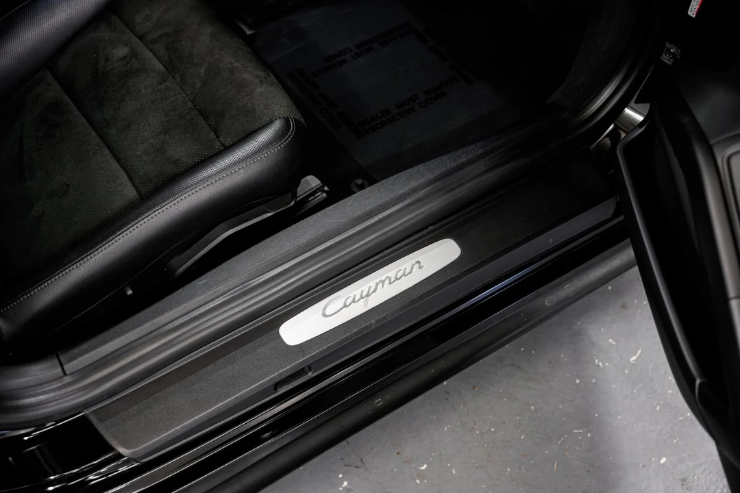 2015 Porsche 981 Cayman - Image 23 of 31