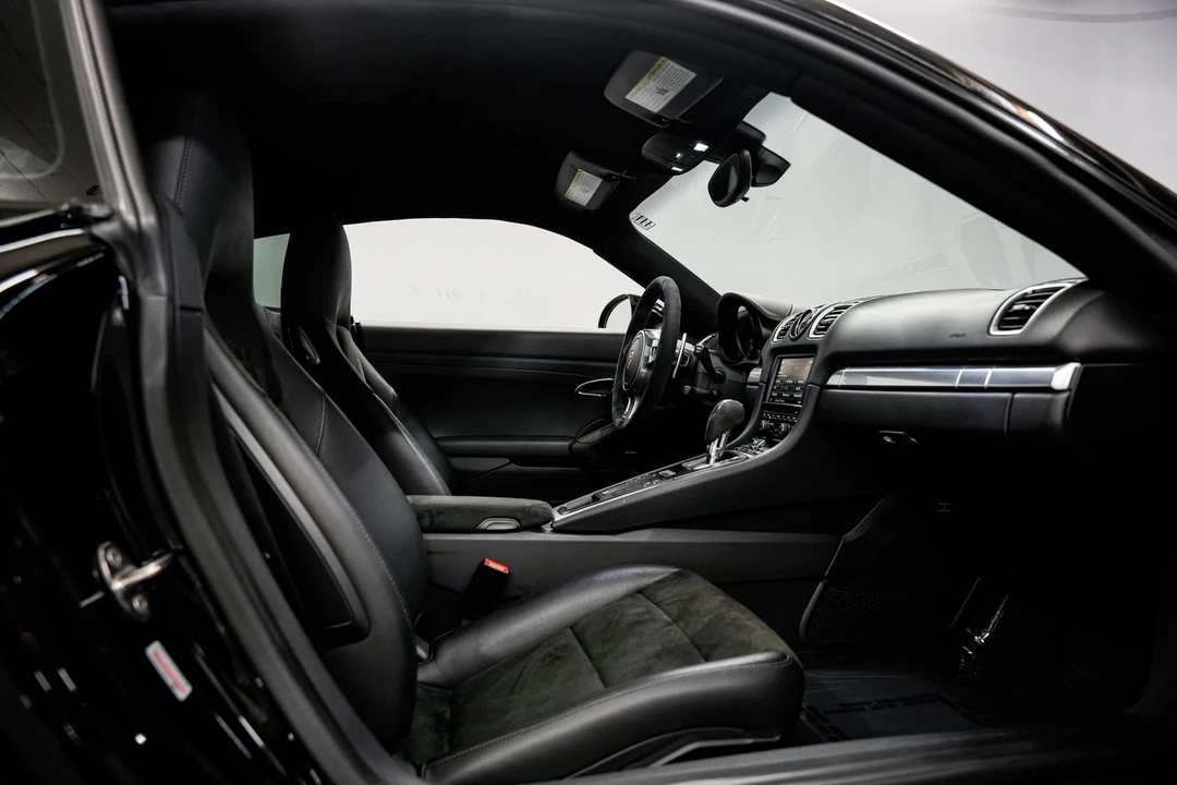 2015 Porsche 981 Cayman - Image 25 of 31