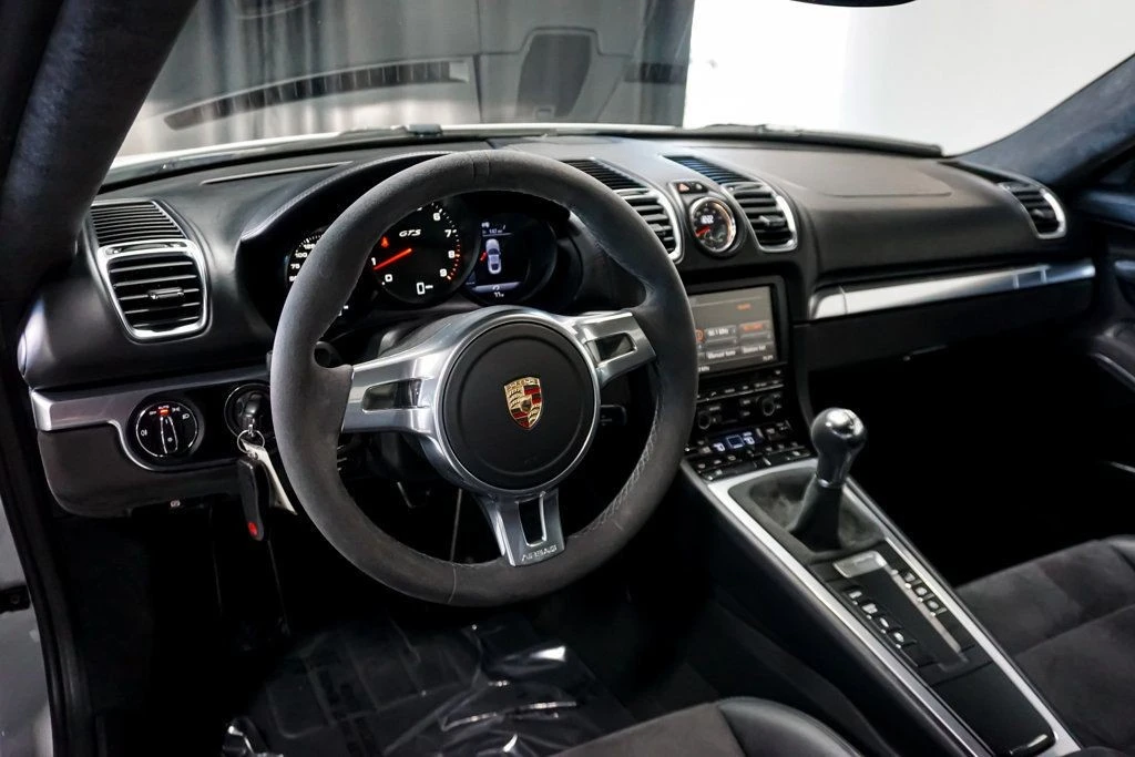 2015 Porsche 981 Cayman GTS - Image 10 of 12