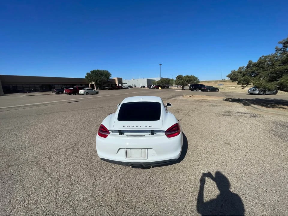 2015 Porsche 981 Cayman - Image 8 of 14
