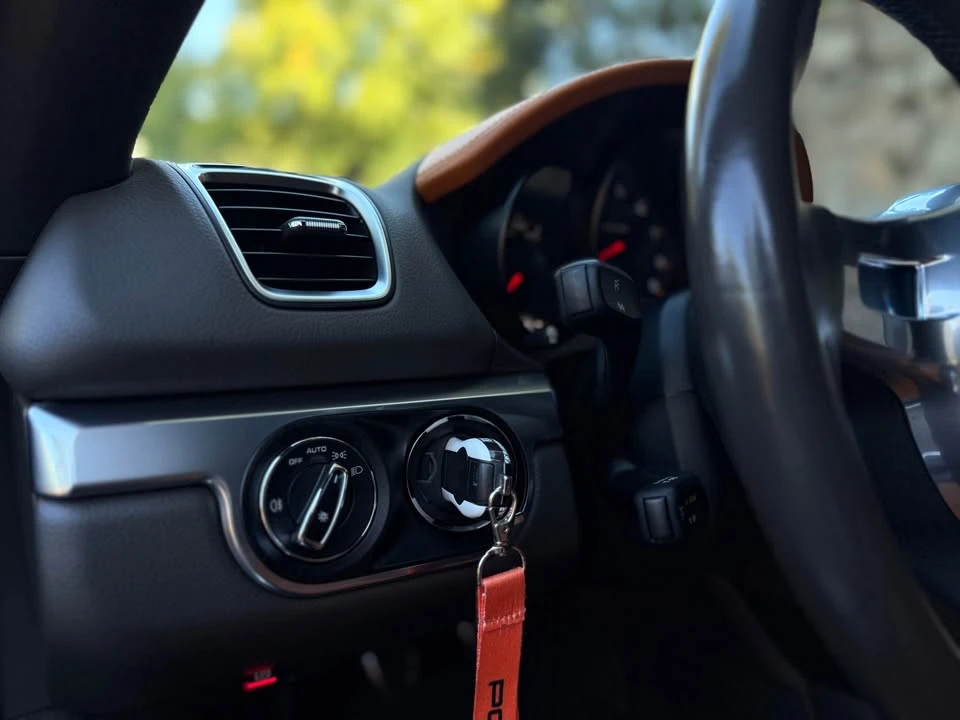 2015 Porsche 981 Cayman - Image 10 of 19