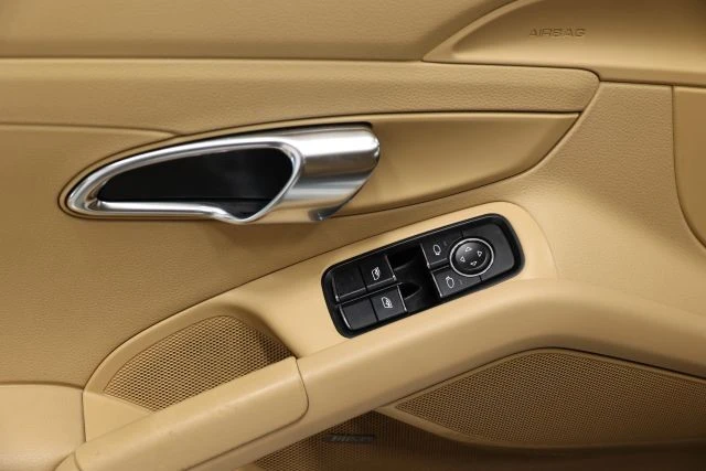 2015 Porsche 981 Cayman - Image 11 of 12