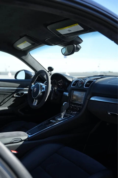 2015 Porsche 981 Cayman GTS - Image 10 of 12