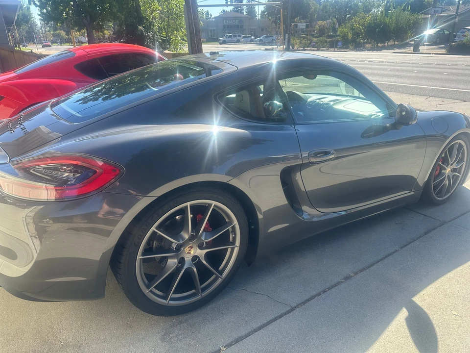 2015 Porsche 981 Cayman GTS - Image 6 of 24