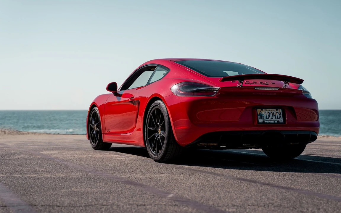 2015 Porsche 981 Cayman GTS - Image 5 of 31