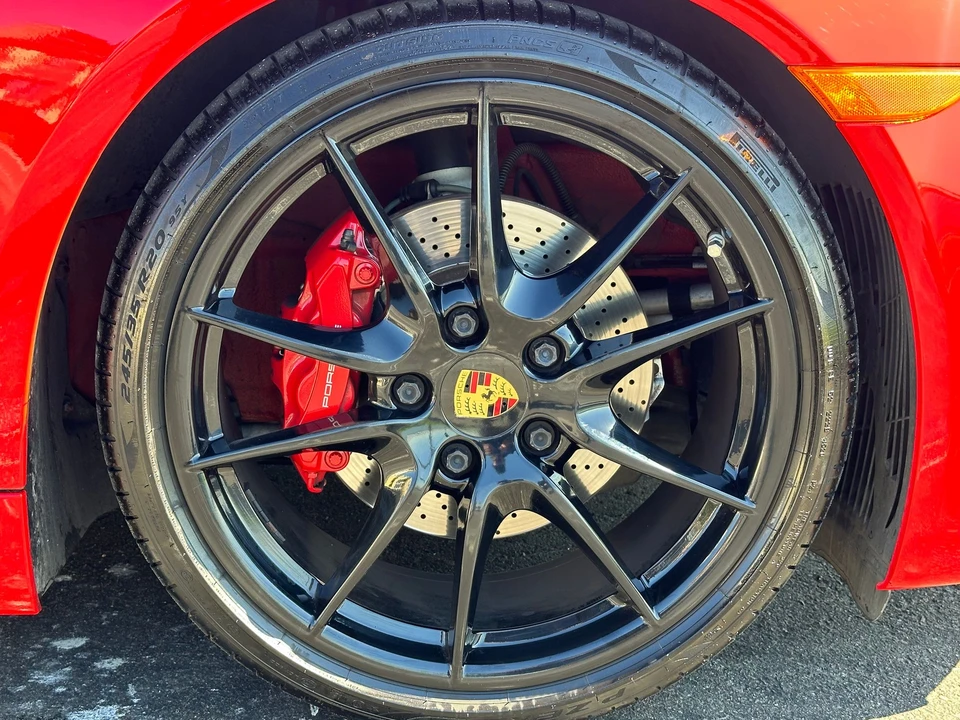 2015 Porsche 981 Cayman GTS - Image 18 of 31