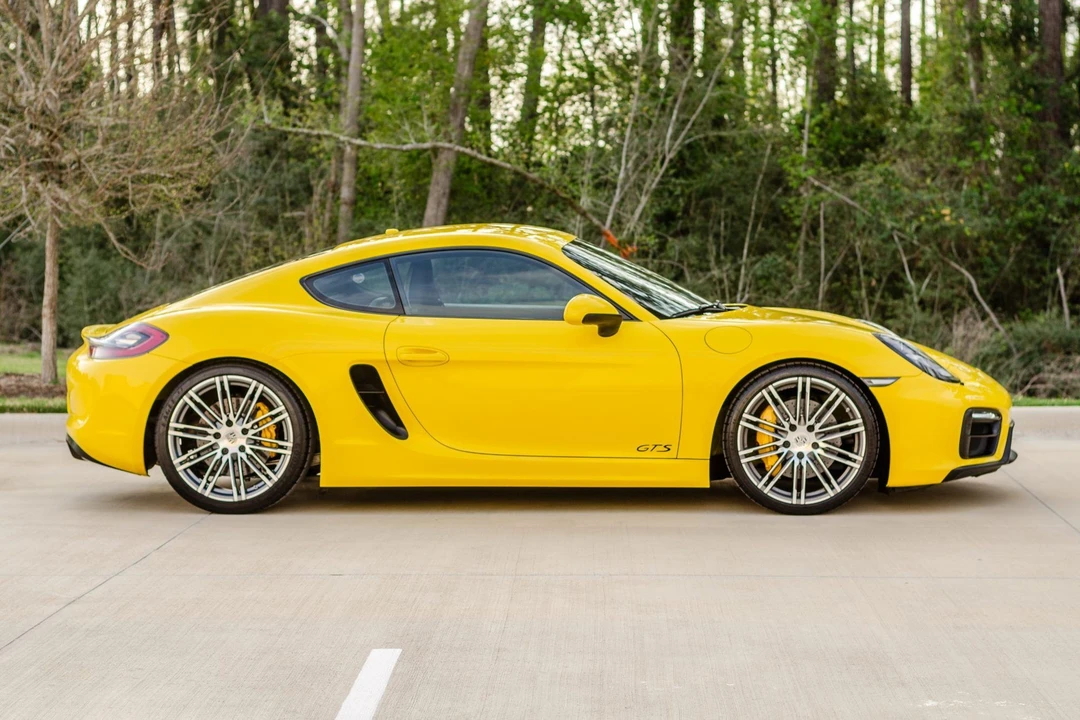 2015 Porsche 981 Cayman GTS - Image 2 of 5