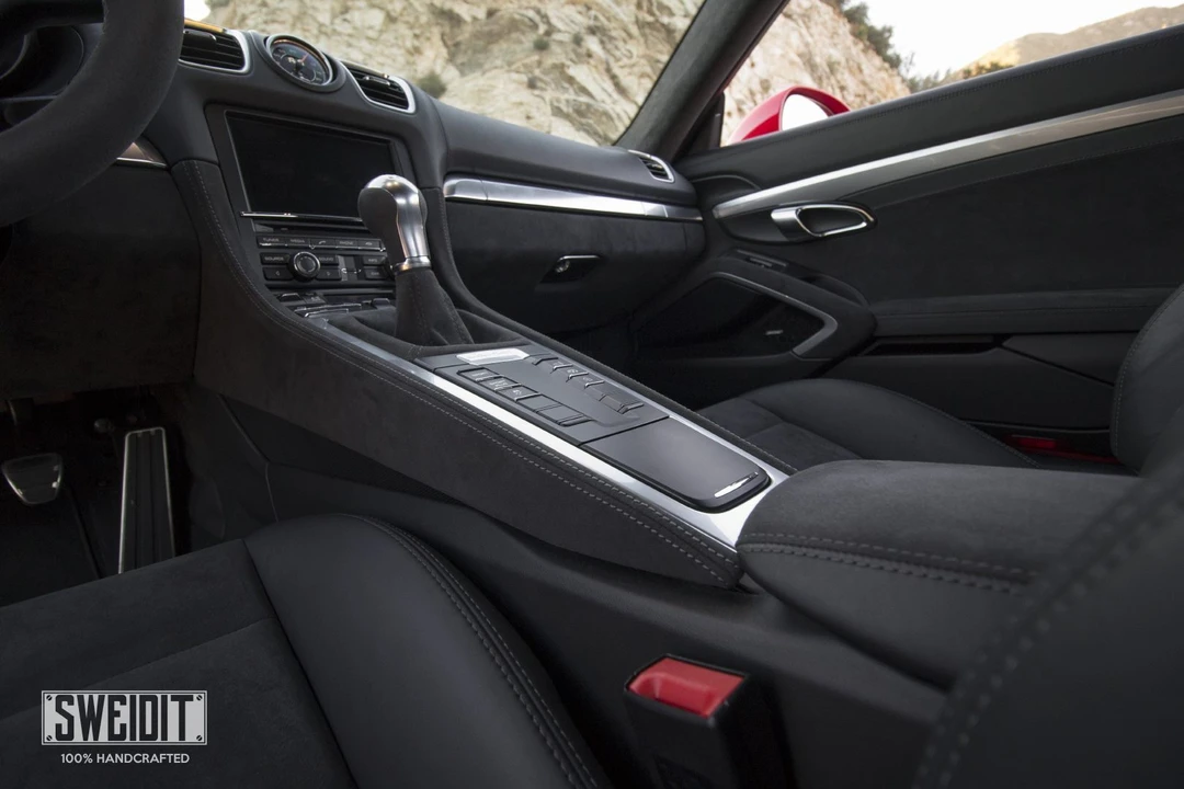2015 Porsche 981 Cayman GTS - Image 11 of 31
