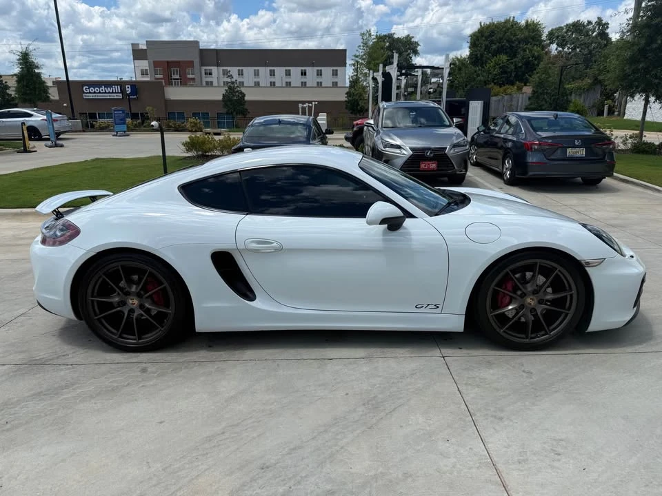 2015 Porsche 981 Cayman GTS - Image 9 of 20