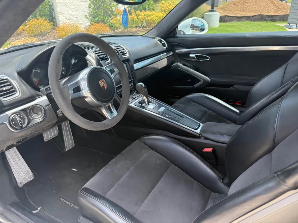 2015 Porsche 981 Cayman GTS - Image 4 of 20