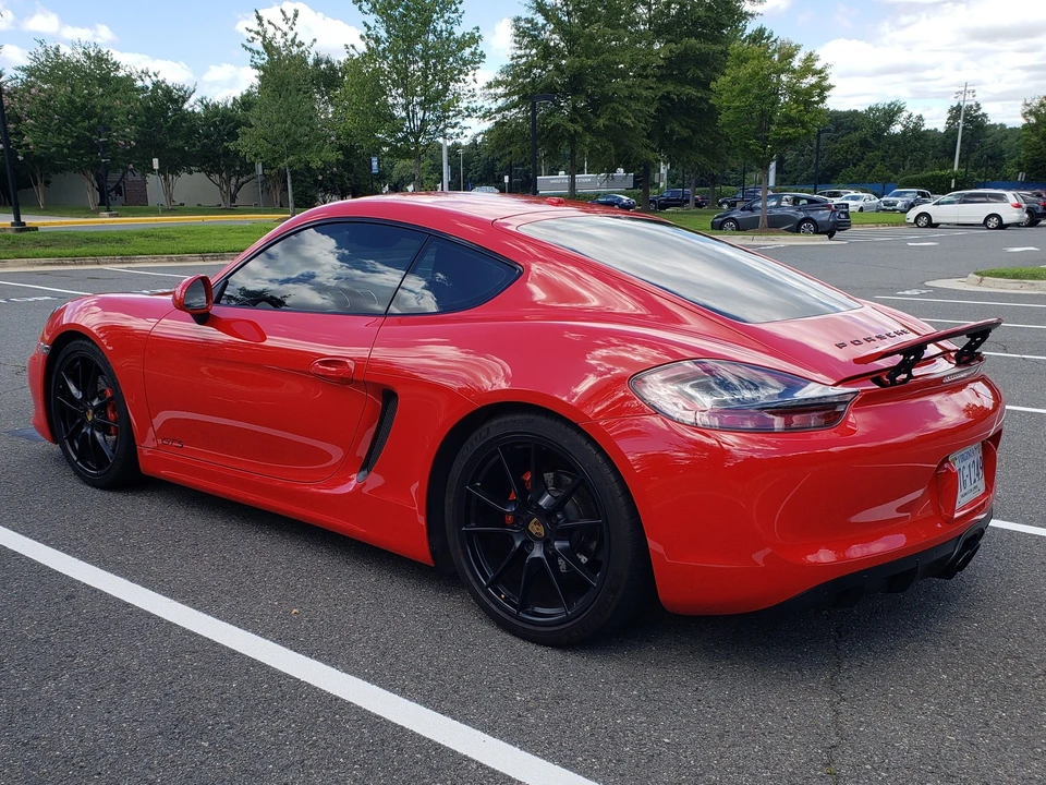 2015 Porsche 981 Cayman GTS - Image 2 of 18