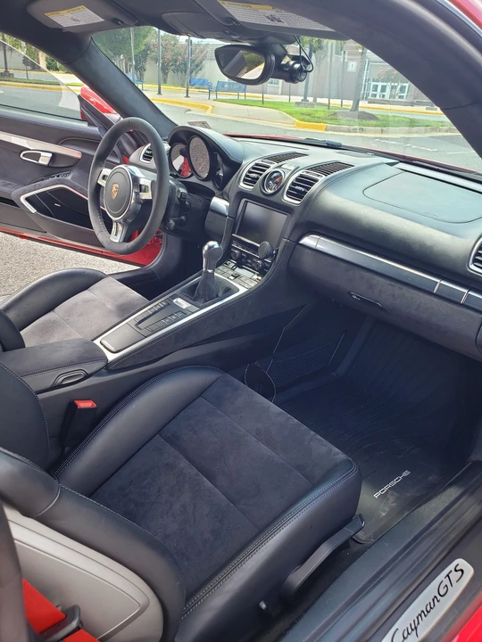 2015 Porsche 981 Cayman GTS - Image 7 of 18