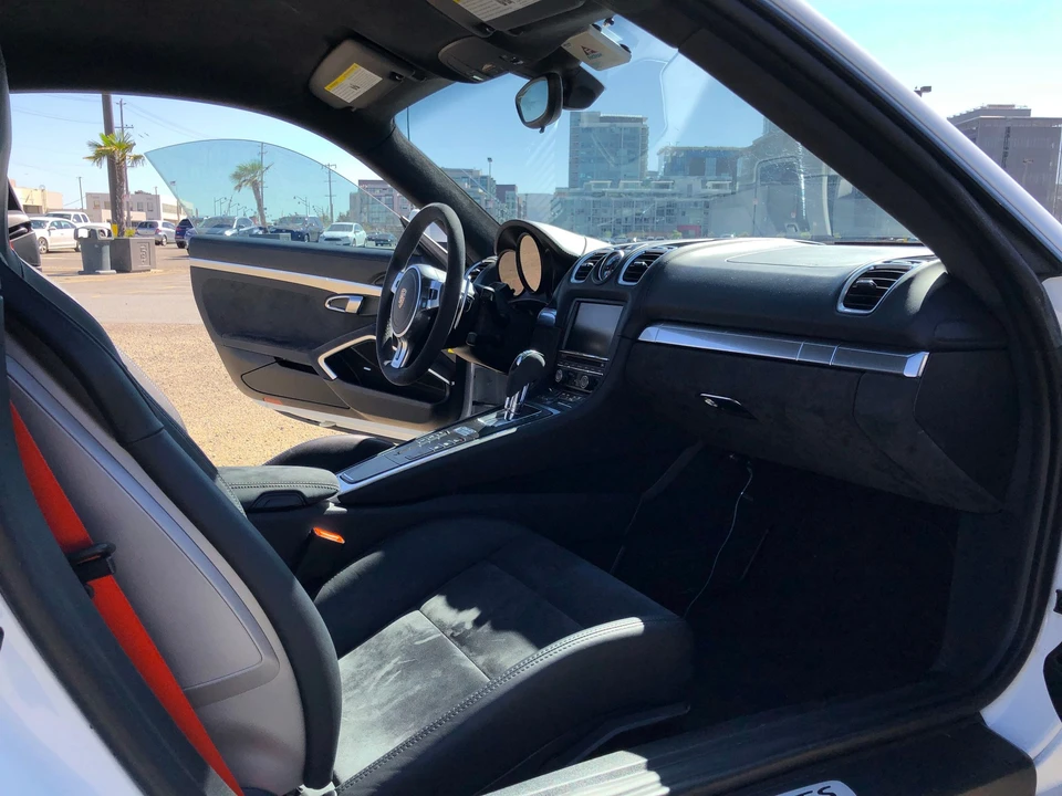 2015 Porsche 981 Cayman GTS - Image 8 of 12