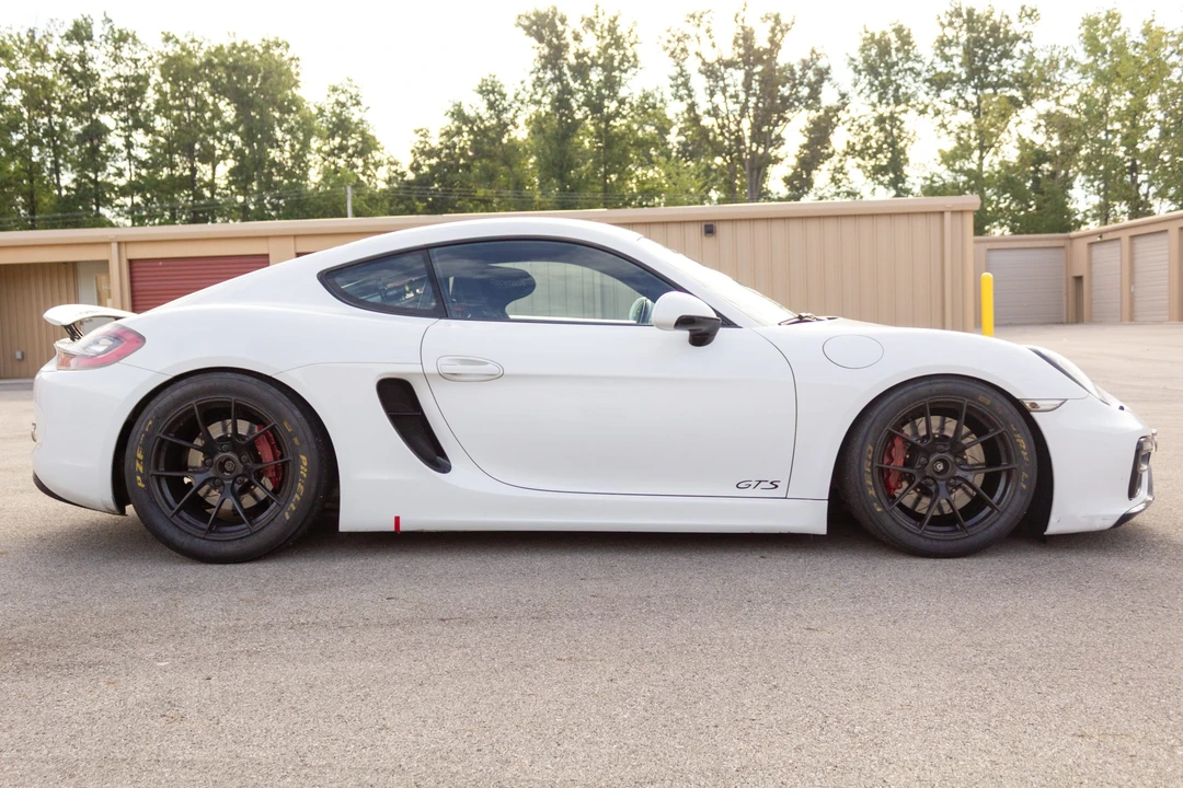 2015 Porsche 981 Cayman - Image 8 of 31