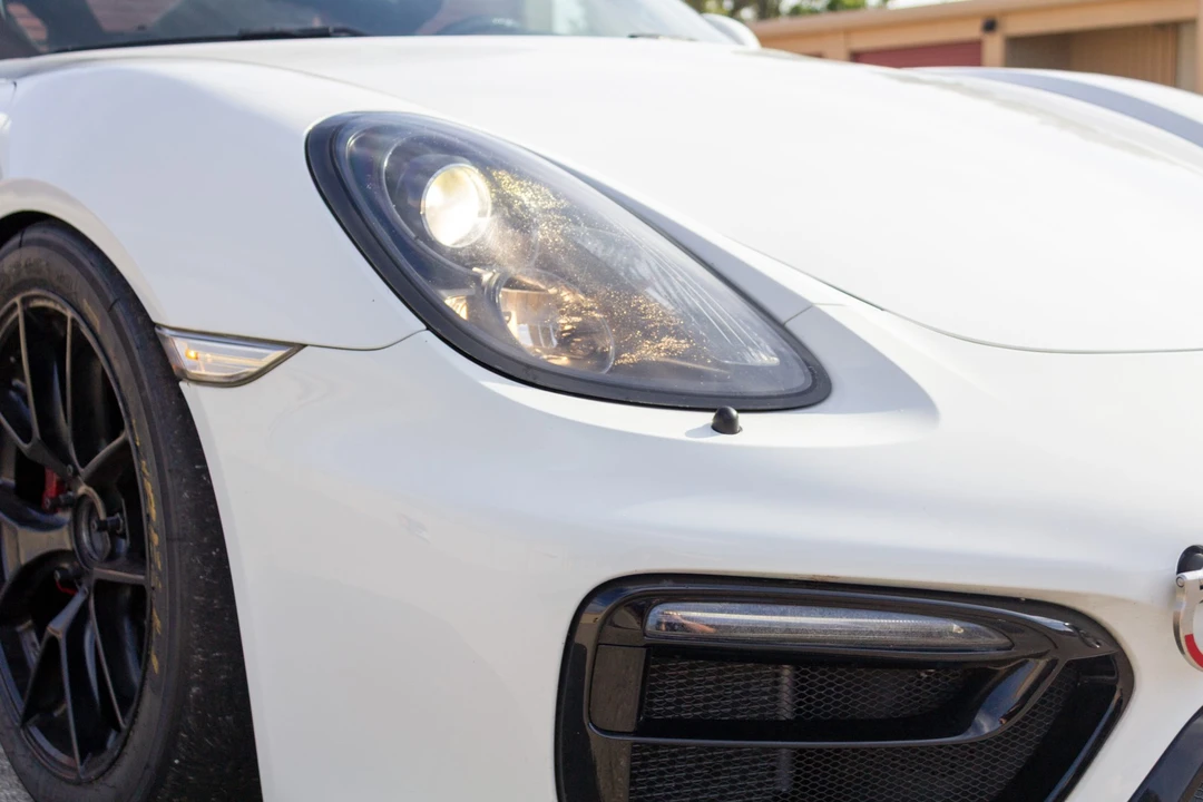 2015 Porsche 981 Cayman - Image 28 of 31