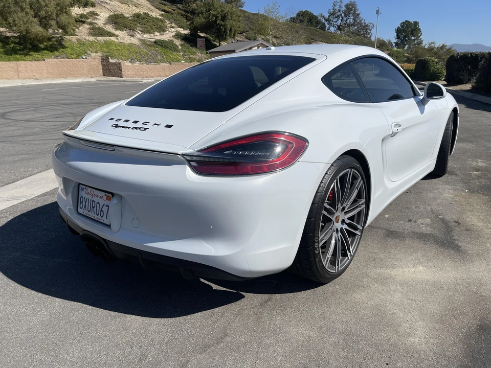 2015 Porsche 981 Cayman GTS - Image 17 of 31