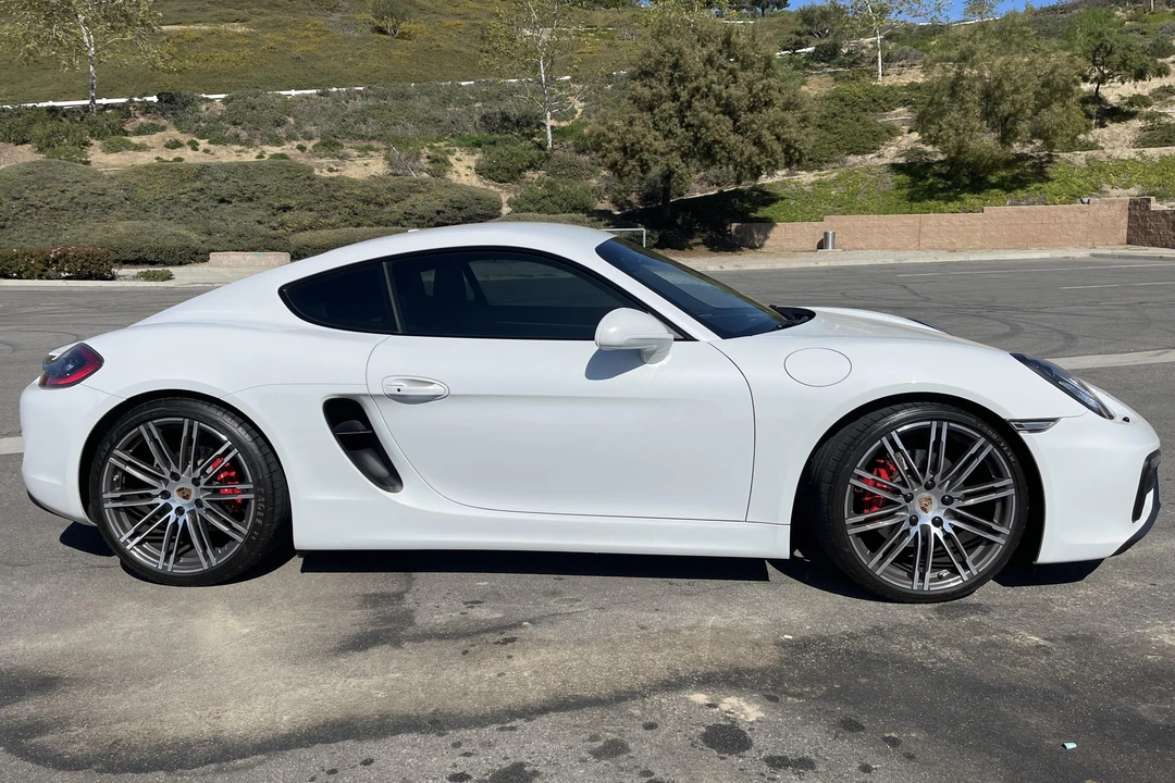 2015 Porsche 981 Cayman GTS - Image 21 of 31