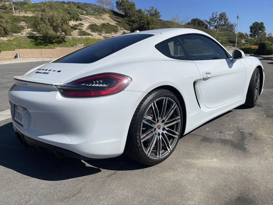 2015 Porsche 981 Cayman GTS - Image 20 of 31