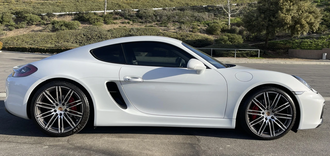 2015 Porsche 981 Cayman GTS - Image 22 of 31