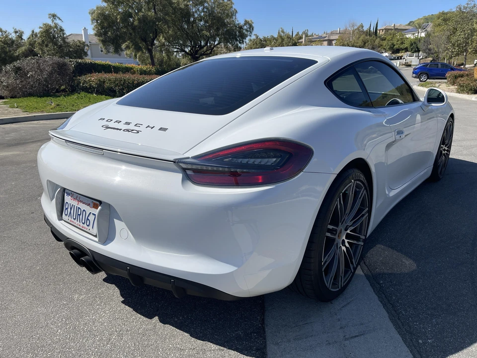 2015 Porsche 981 Cayman GTS - Image 16 of 31