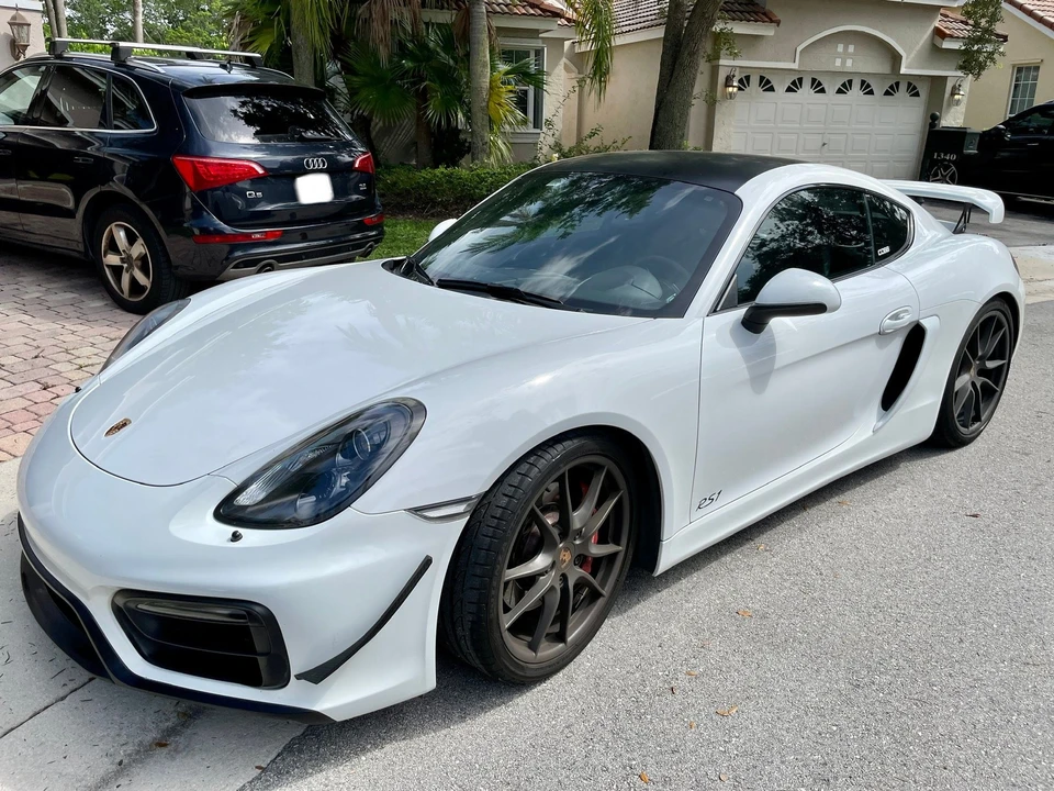 2015 Porsche 981 Cayman GTS - Image 2 of 24