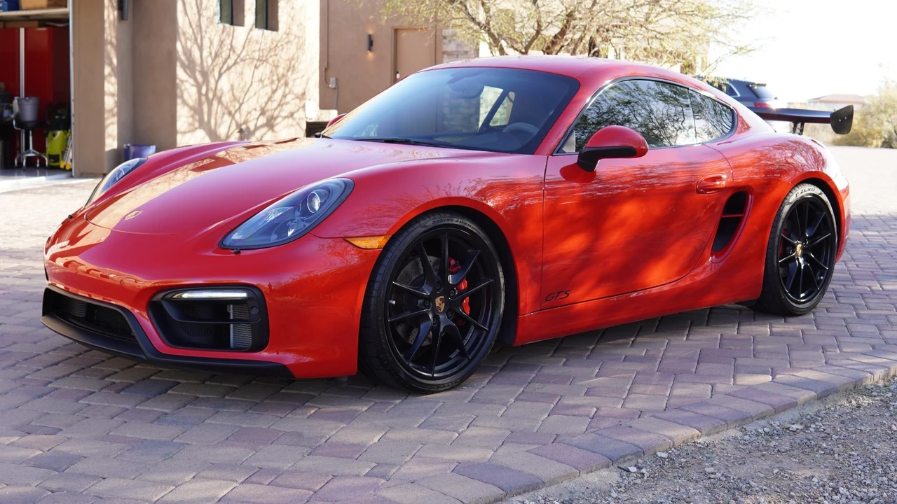 2015 Porsche 981 Cayman GTS - Image 12 of 21