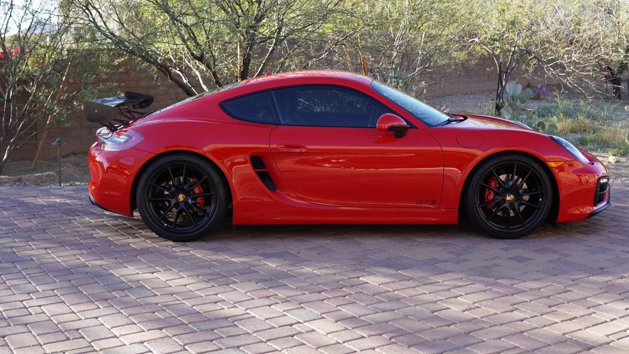 2015 Porsche 981 Cayman GTS - Image 2 of 21
