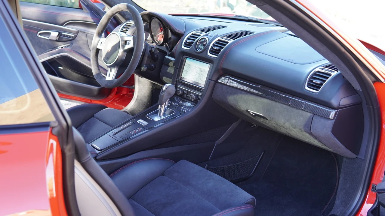 2015 Porsche 981 Cayman GTS - Image 21 of 21
