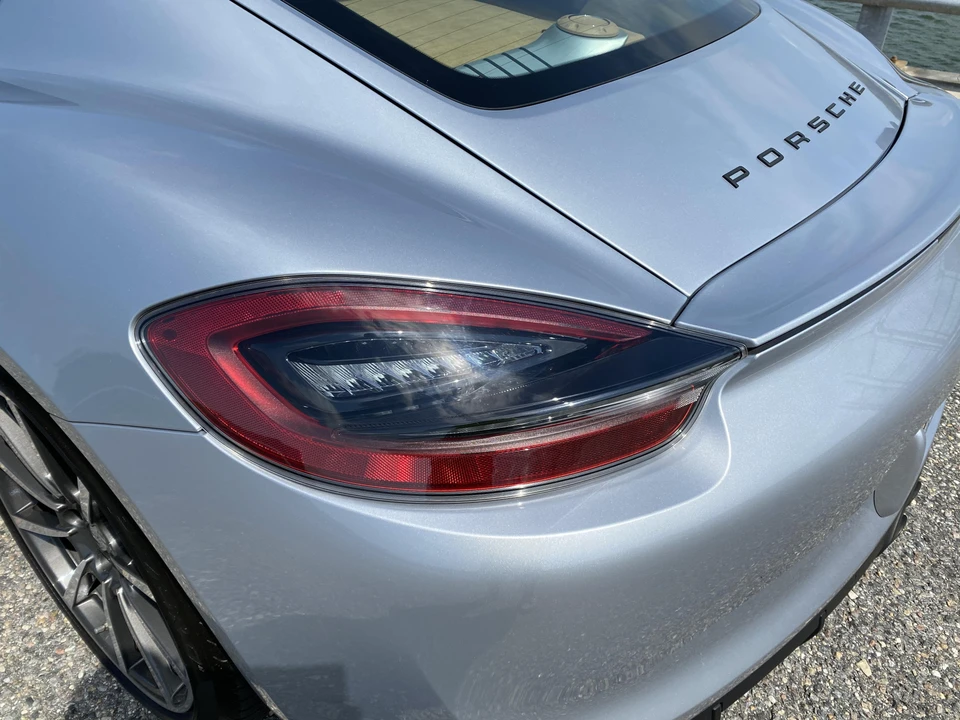 2015 Porsche 981 Cayman GTS - Image 24 of 31