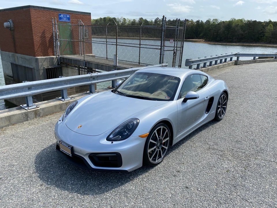 2015 Porsche 981 Cayman GTS - Image 7 of 31