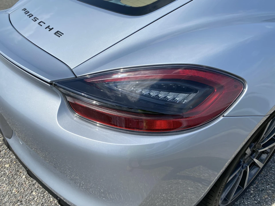 2015 Porsche 981 Cayman GTS - Image 23 of 31