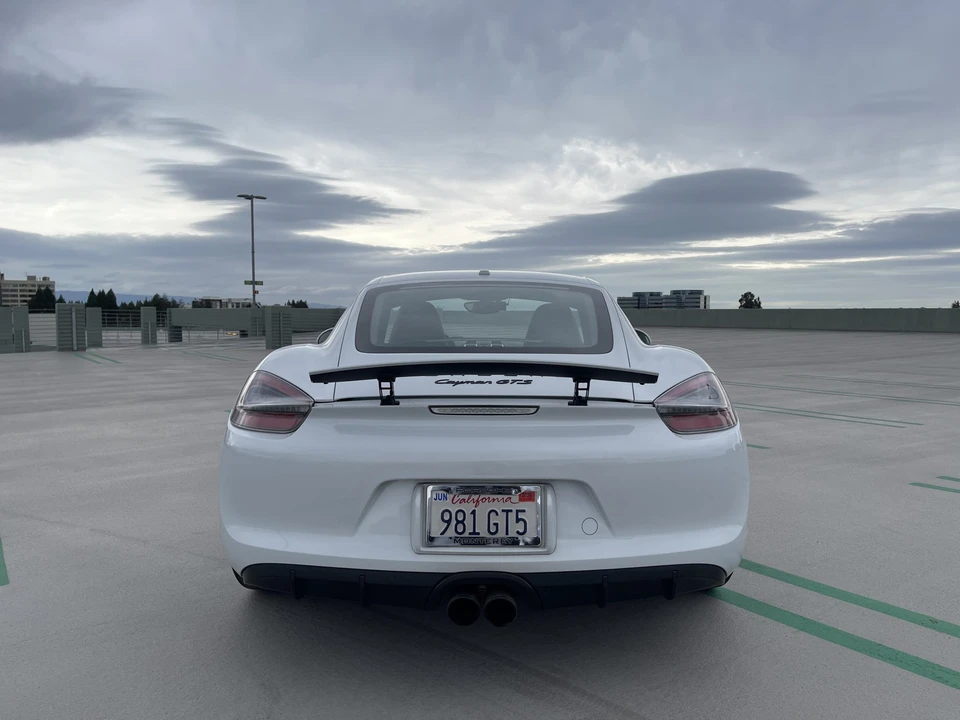 2015 Porsche 981 Cayman GTS - Image 6 of 31