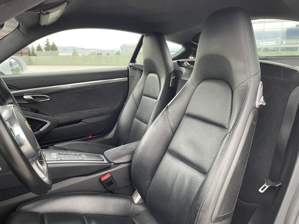 2015 Porsche 981 Cayman GTS - Image 27 of 31
