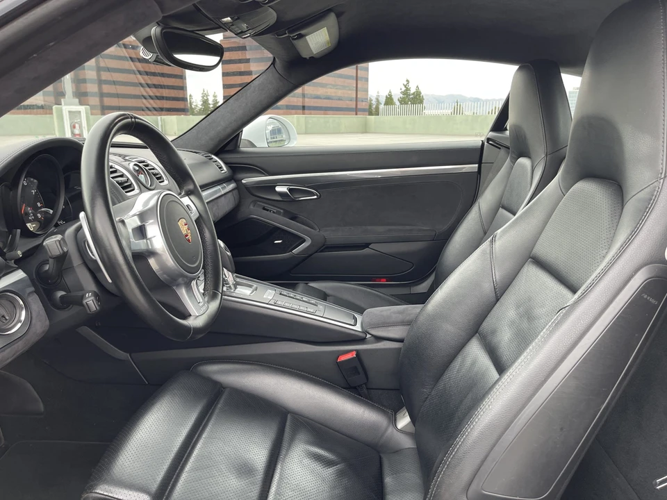 2015 Porsche 981 Cayman GTS - Image 28 of 31