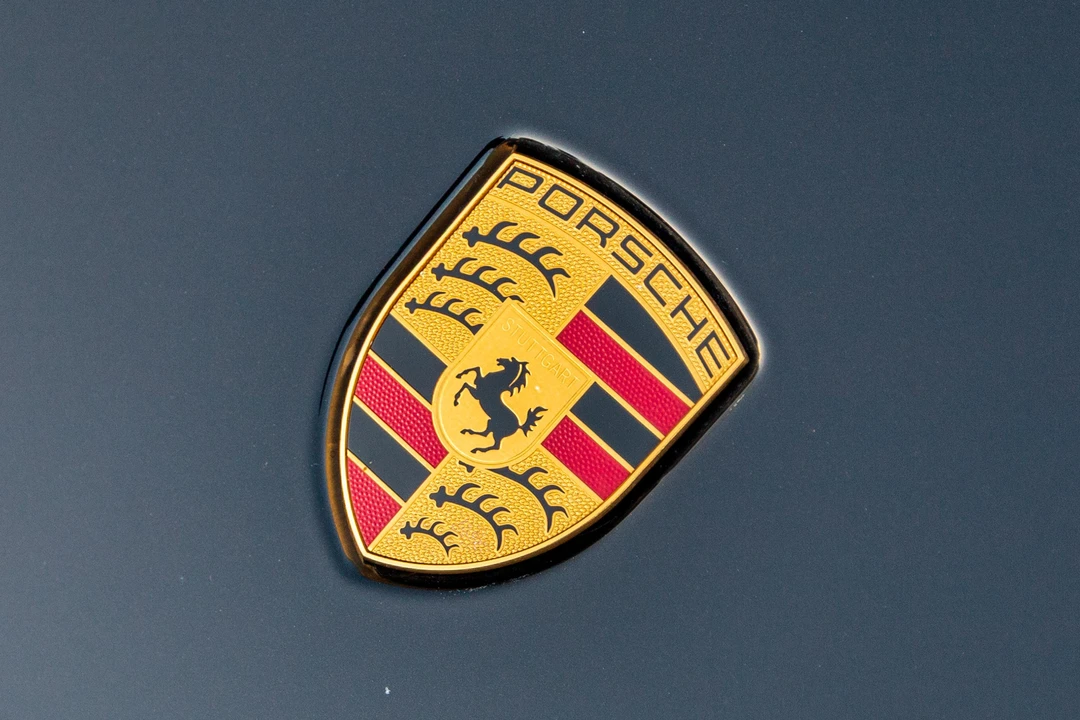2015 Porsche 981 Cayman GTS - Image 13 of 31