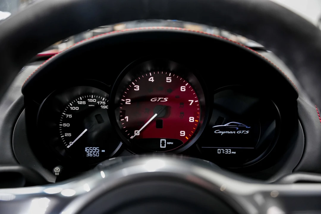 2015 Porsche 981 Cayman GTS - Image 10 of 21