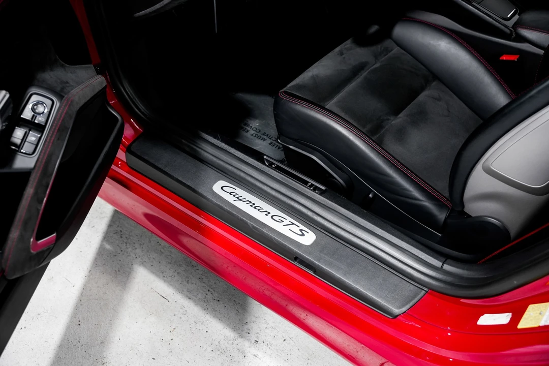 2015 Porsche 981 Cayman GTS - Image 18 of 21