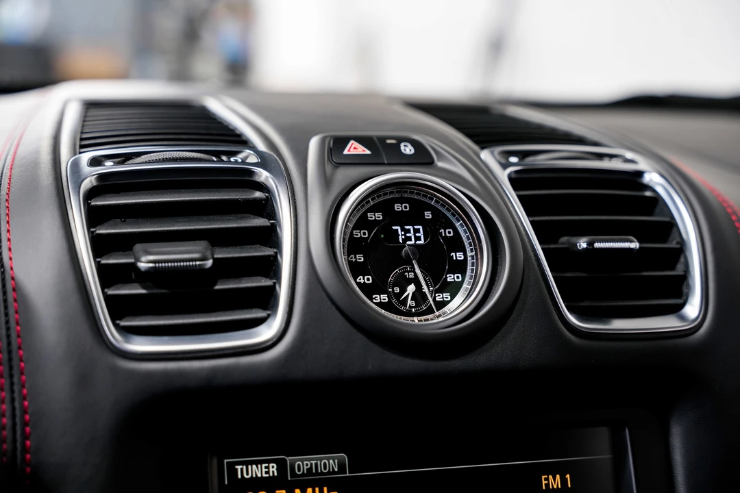2015 Porsche 981 Cayman GTS - Image 11 of 21