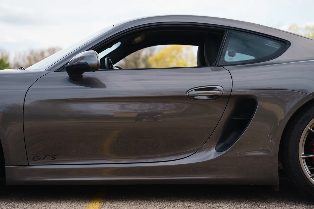 2015 Porsche 981 Cayman GTS - Image 4 of 31