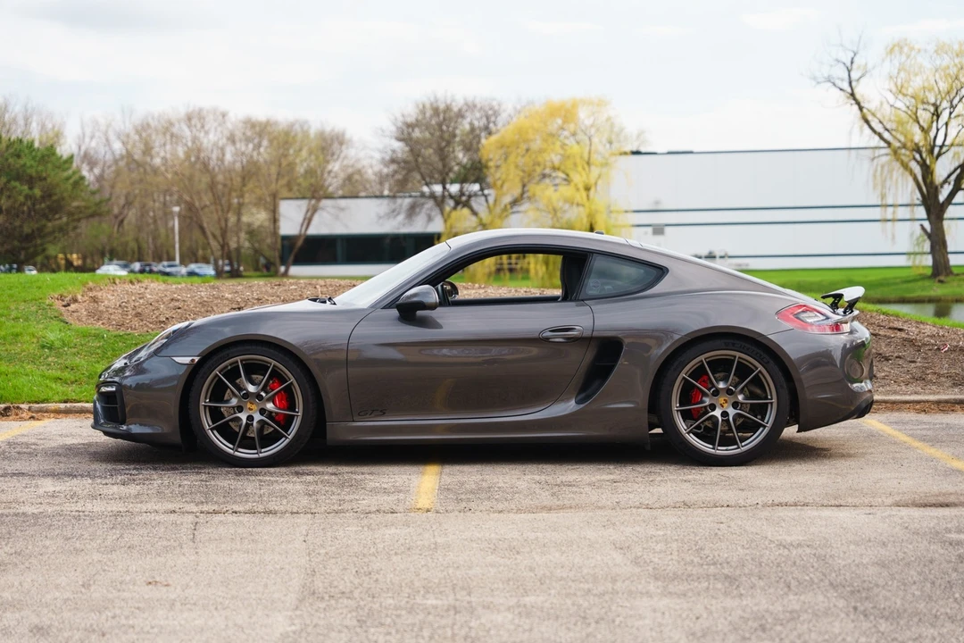 2015 Porsche 981 Cayman GTS - Image 2 of 31