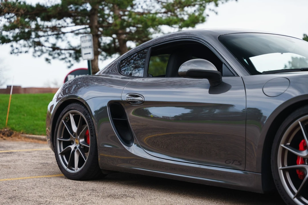 2015 Porsche 981 Cayman GTS - Image 26 of 31