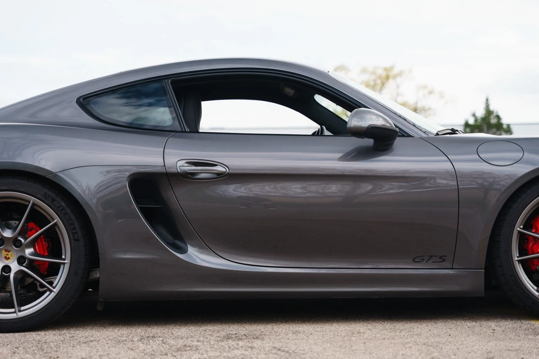 2015 Porsche 981 Cayman GTS - Image 18 of 31