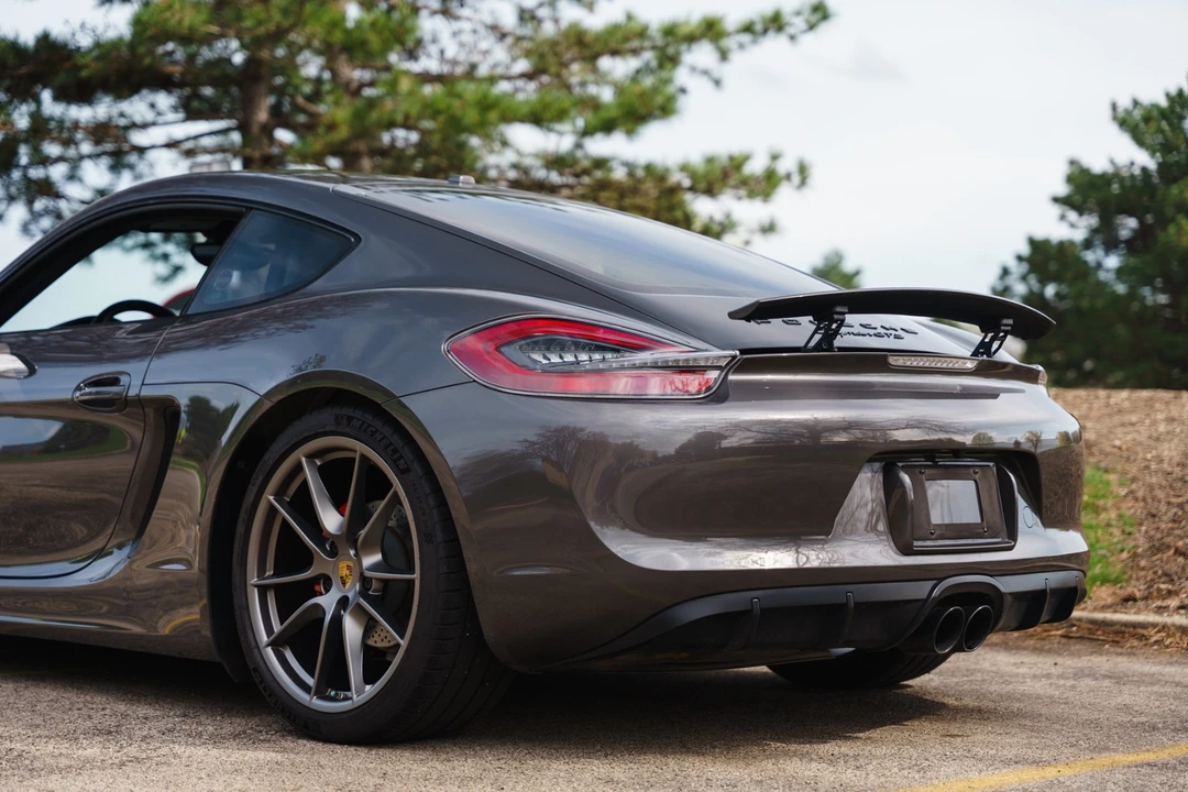 2015 Porsche 981 Cayman GTS - Image 11 of 31